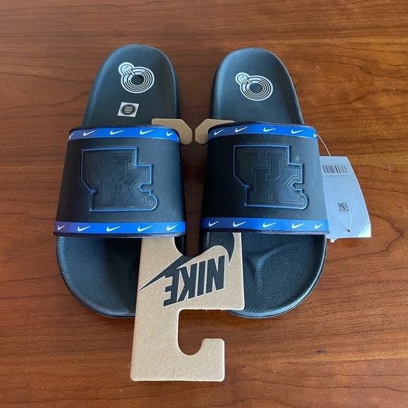 New Nike Offcourt Men’s UK Kentucky Wildcats Log Slide Sandals Black DD0529-001 - Picture 3 of 3